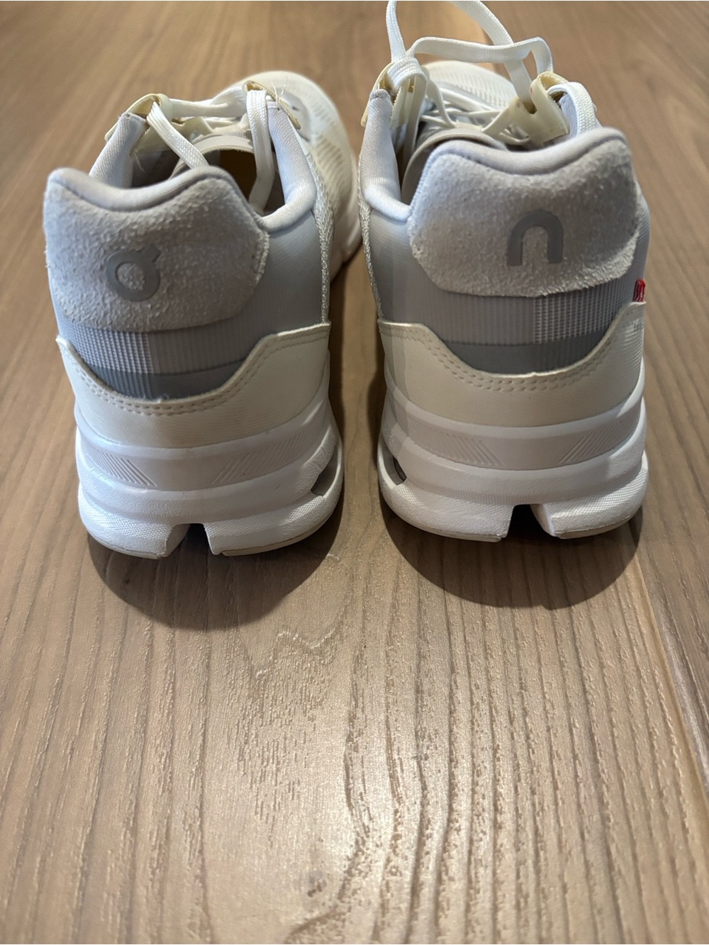 ON women’s athletic shoes - Bundle of 3 pairs!Firm price. - Picture 7 of 11